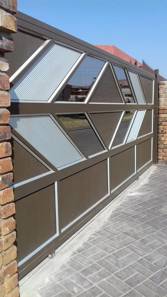 aluminium gate modern